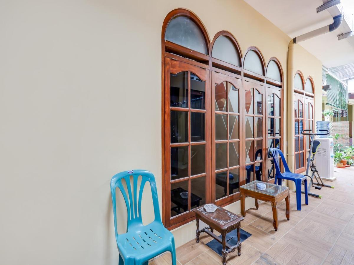 Oyo 90095 Indah Homestay Syariah Kejayan 外观 照片