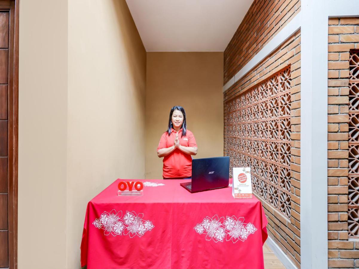 Oyo 90095 Indah Homestay Syariah Kejayan 外观 照片