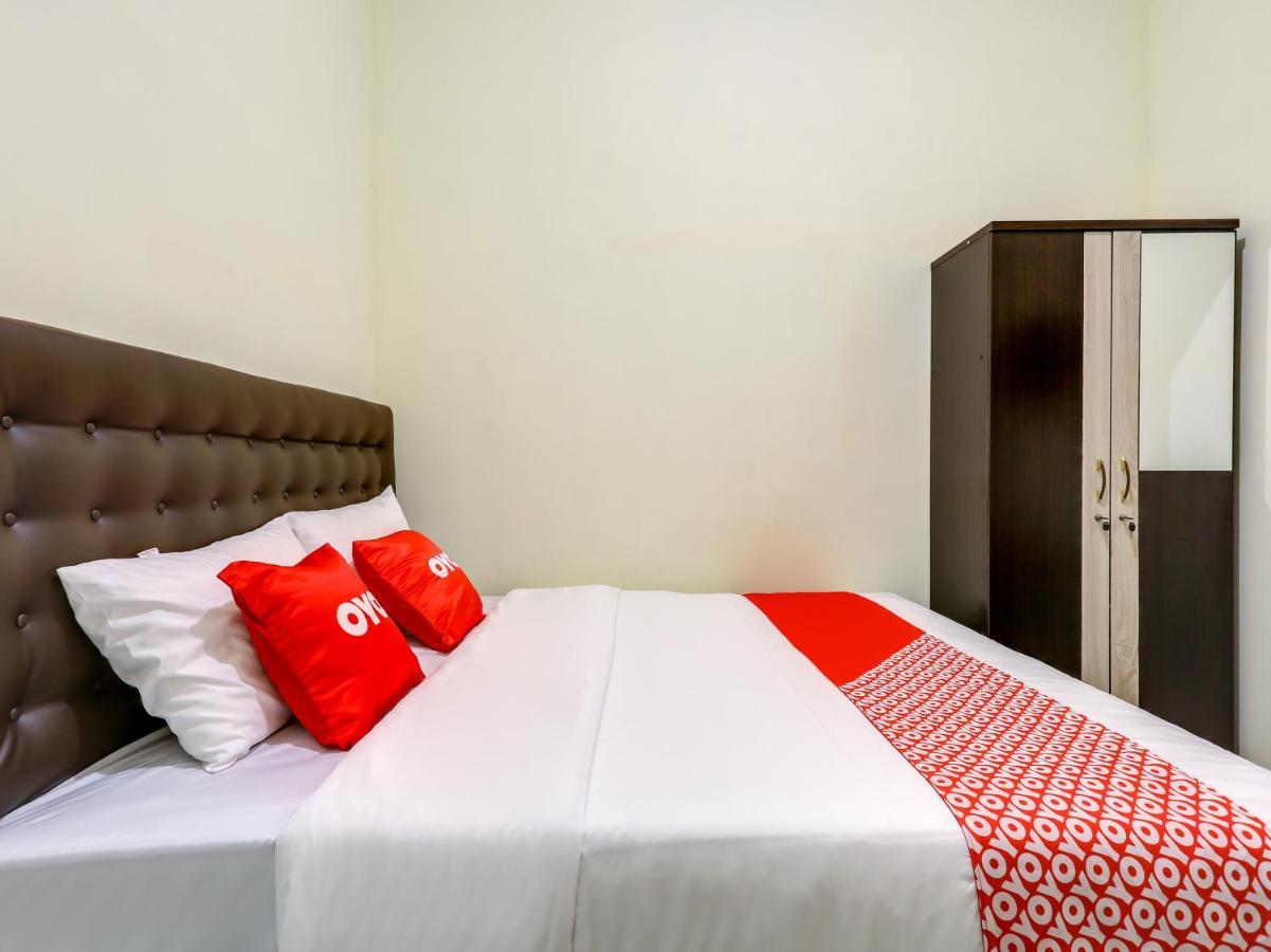 Oyo 90095 Indah Homestay Syariah Kejayan 外观 照片