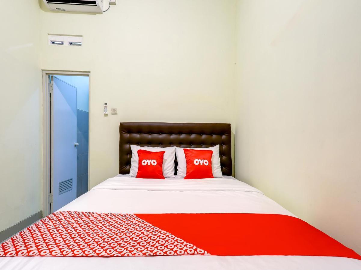 Oyo 90095 Indah Homestay Syariah Kejayan 外观 照片