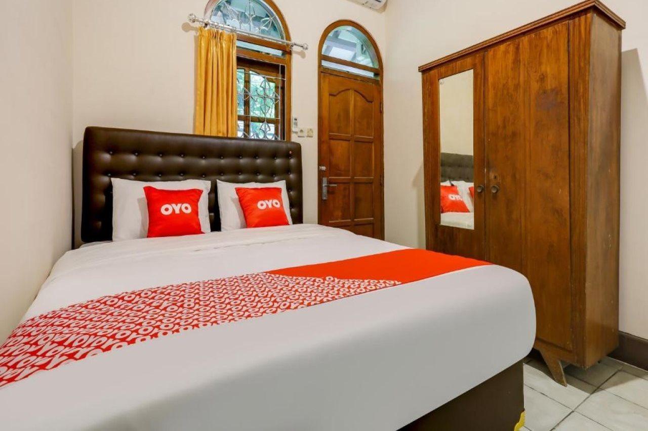 Oyo 90095 Indah Homestay Syariah Kejayan 外观 照片